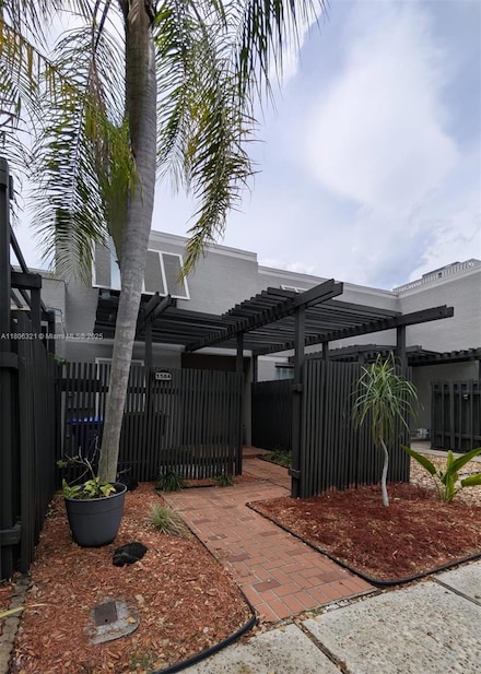 1584 NW 113th Way, Pembroke Pines, FL 33026