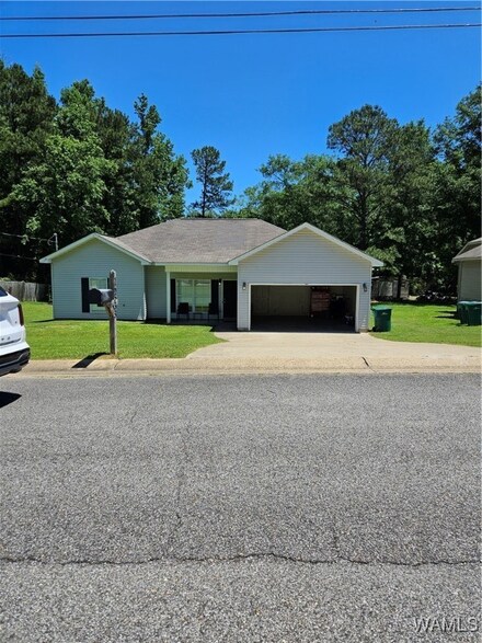 16533 Timbertop Ln, Fosters, AL 35463