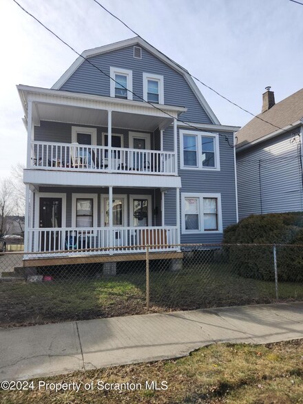 320 New York St, Scranton, PA 18509