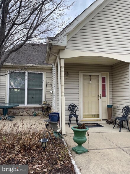 1200 Seabird Dr Unit 29, Bristol, PA 19007