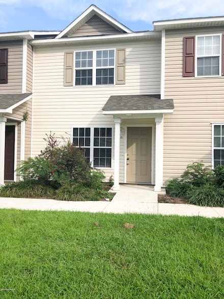 358 Hunting Green Dr, Jacksonville, NC 28546