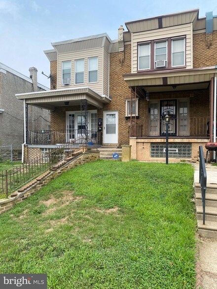 5637 Arlington St, Philadelphia, PA 19131