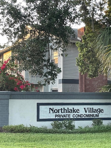 25306 Northlake Dr, Sanford, FL 32773