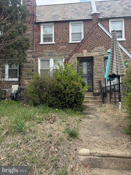 7705 Pickering Ave, Philadelphia, PA 19150