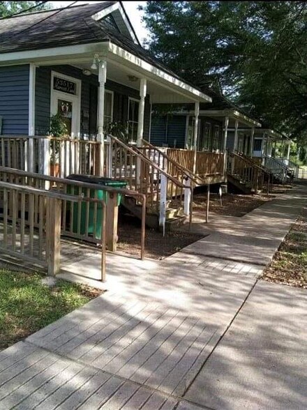 53517 Harvest Ln, Loranger, LA 70446