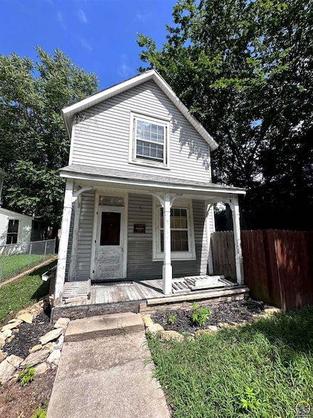 1312 NW Van Buren St, Topeka, KS 66608