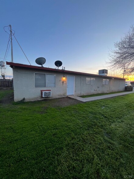 10889 Hamill St, Lemoore, CA 93245