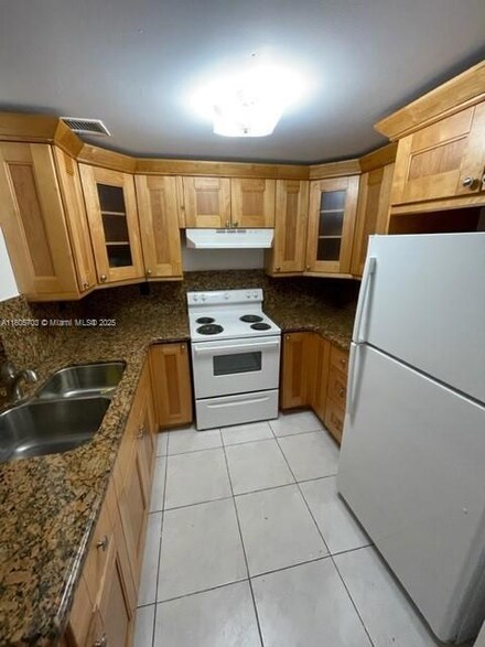 10303 NW 9th Street Cir Unit 10316, Miami, FL 33172