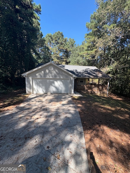 265 Lazy Hollow Ln, Covington, GA 30016