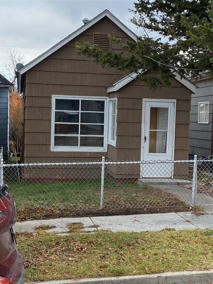 609 Pine St, Anaconda, MT 59711