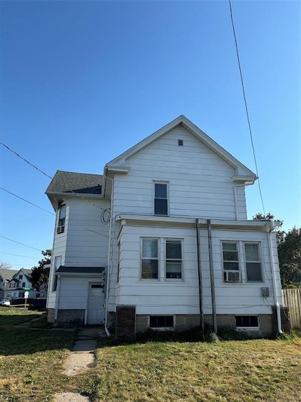 1416 3rd Ave SE, Cedar Rapids, IA 52403