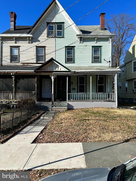 41 S Hermitage Ave, Trenton, NJ 08618