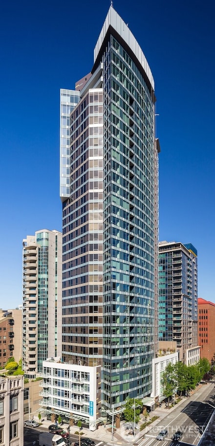 2015 2nd Ave Unit 3201, Seattle, WA 98121