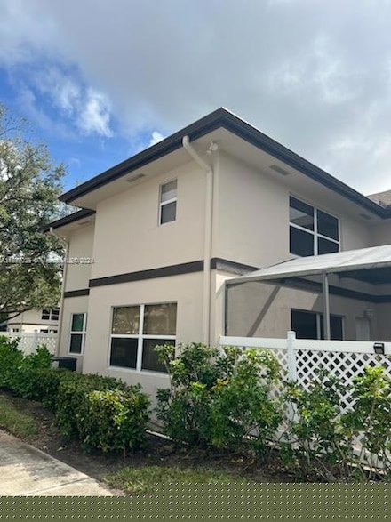 5 Amherst Ct Unit D, Royal Palm Beach, FL 33411