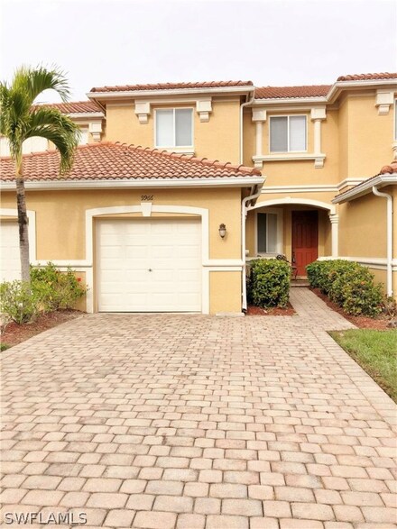 9966 Chiana Cir, Fort Myers, FL 33905