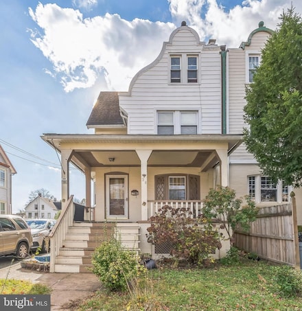 38 E Stewart Ave, Lansdowne, PA 19050