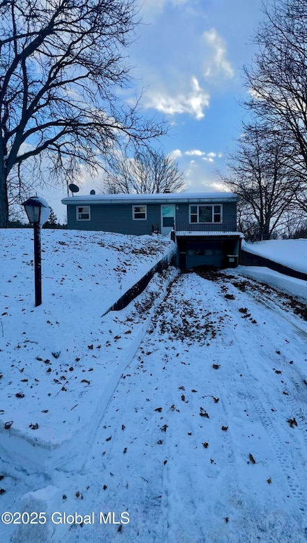 184 Moyer St, Canajoharie, NY 13317