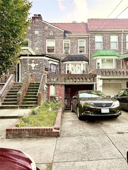67-36 Austin St, Forest Hills, NY 11375