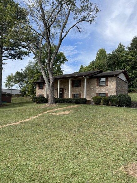 819 Lower Mill Rd Unit 1, Hixson, TN 37343
