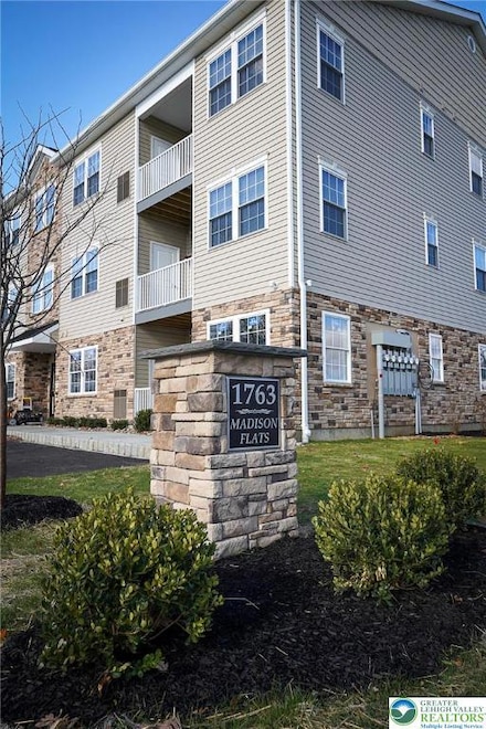 1763 Madison Ave Unit 201, Bethlehem, PA 18017