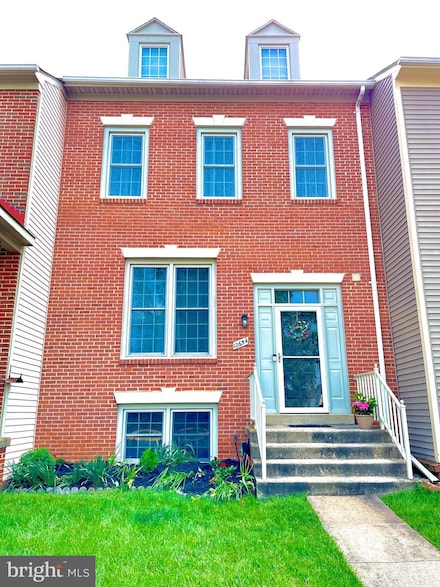 12654 Marcum Ct, Fairfax, VA 22033
