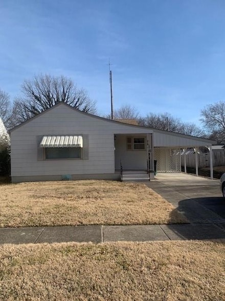 218 S 29th St, Parsons, KS 67357