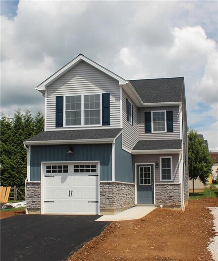 457 Front St, Hellertown, PA 18055