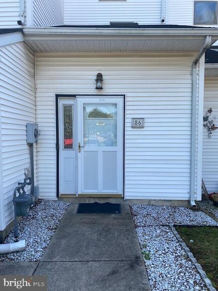86 Ginger Dr, Lumberton, NJ 08048