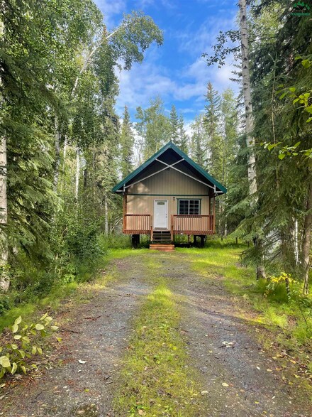 310 Beberg Ct, Fairbanks, AK 99709
