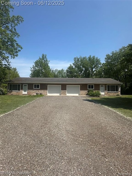 9797 Bitten Dr, Brighton, MI 48114
