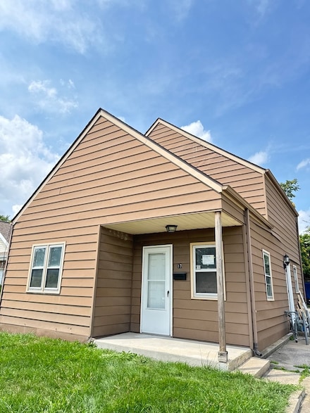 17 W 30th Place, Steger, IL 60475