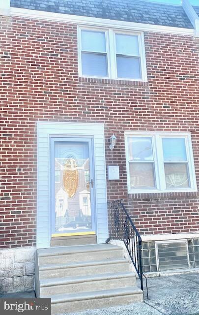 8039 Leon St, Philadelphia, PA 19136