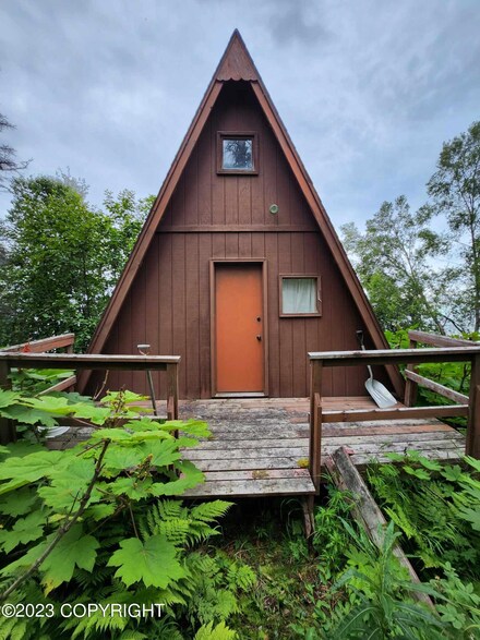 61691 Willow Herb Ln, Kenai, AK 99611