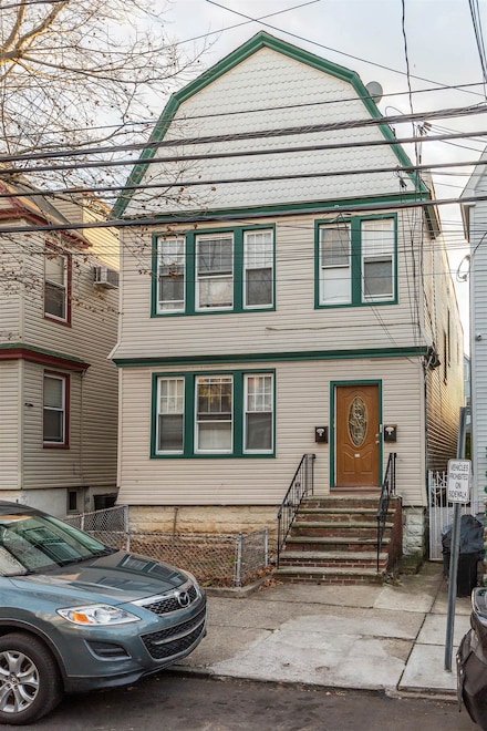 231 Grant Ave, Jersey City, NJ 07305