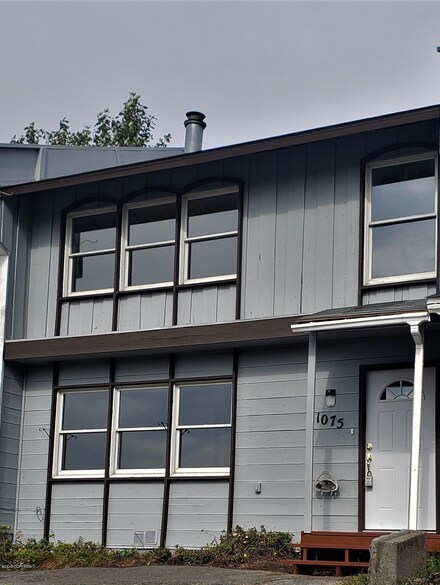 1075 E 17th Ave, Anchorage, AK 99501