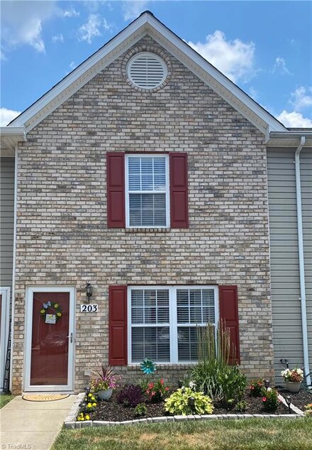 203 Gordon Terrace Rd, Kernersville, NC 27284