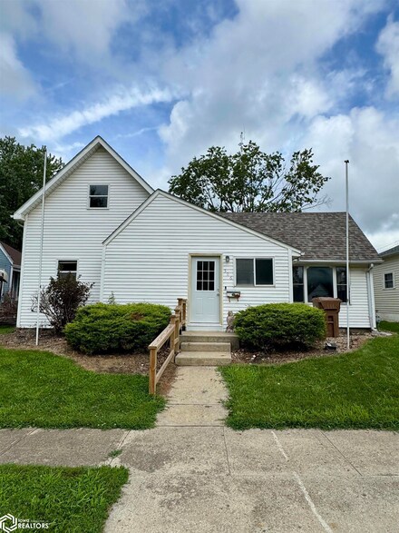 506 Chicago St, Audubon, IA 50025