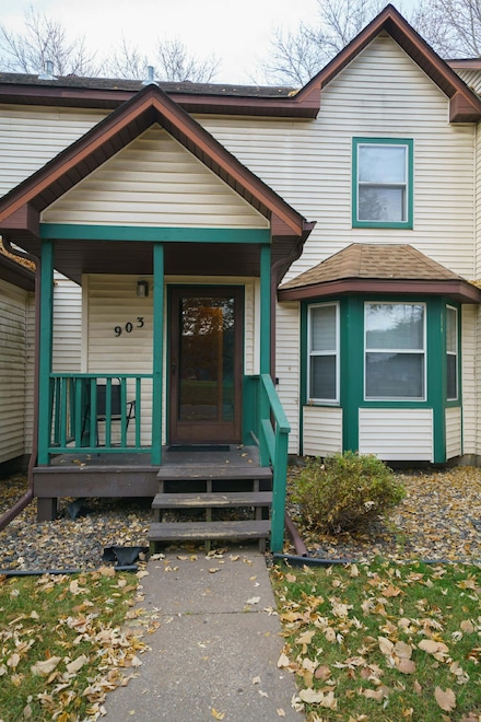 903 Marion St, Saint Paul, MN 55117