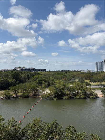 16385 Biscayne Blvd Unit 504, North Miami Beach, FL 33160