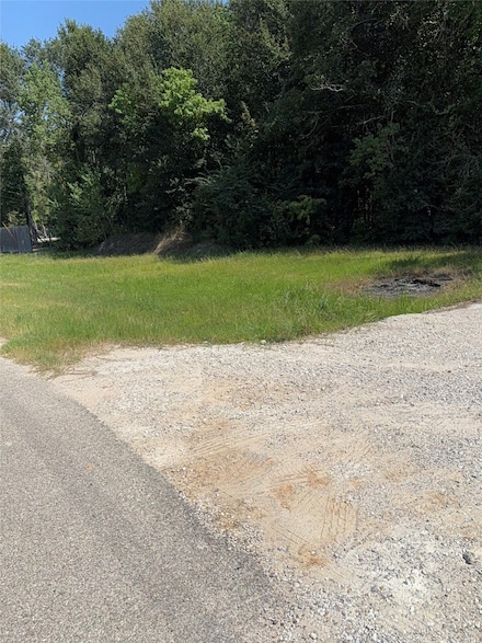88 County Road 3295, Cleveland, TX 77327