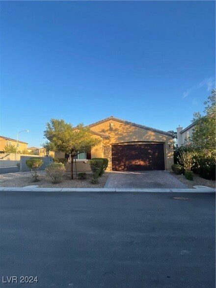 6837 Council Heights Way, Las Vegas, NV 89142