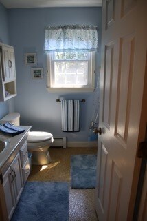 41 Lucille Ave, Salem, NH 03079