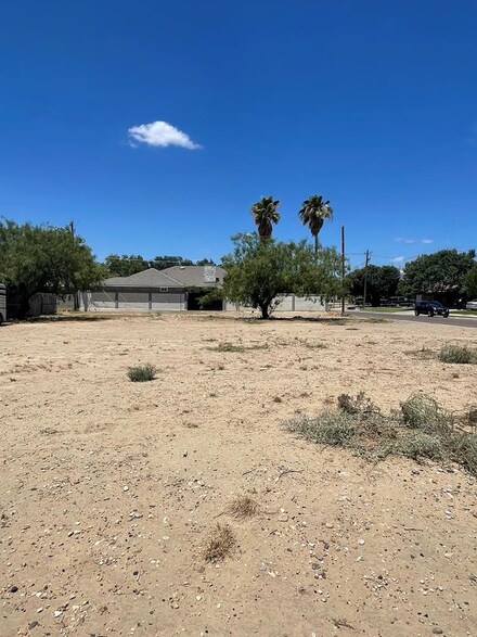 2977 Tahoe Dr, Eagle Pass, TX 78852