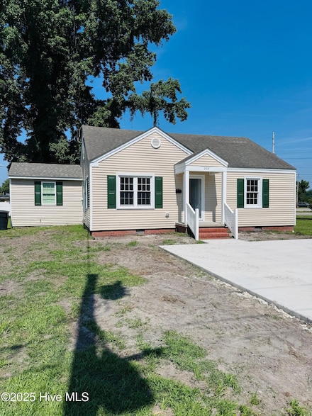 205 Simpson St, Elizabeth City, NC 27909