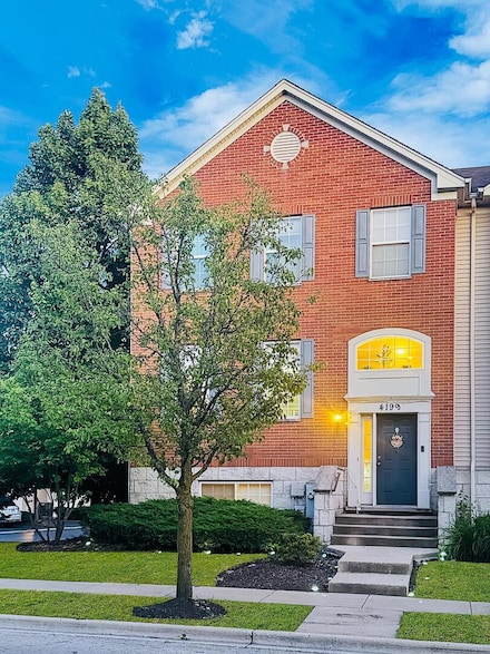 4199 Milford Ln Unit 904, Aurora, IL 60504