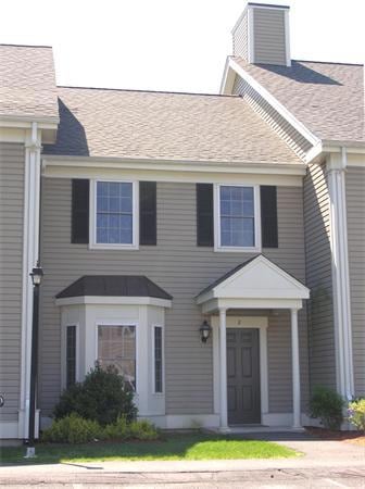 4 Abbott Ln Unit 2, Concord, MA 01742