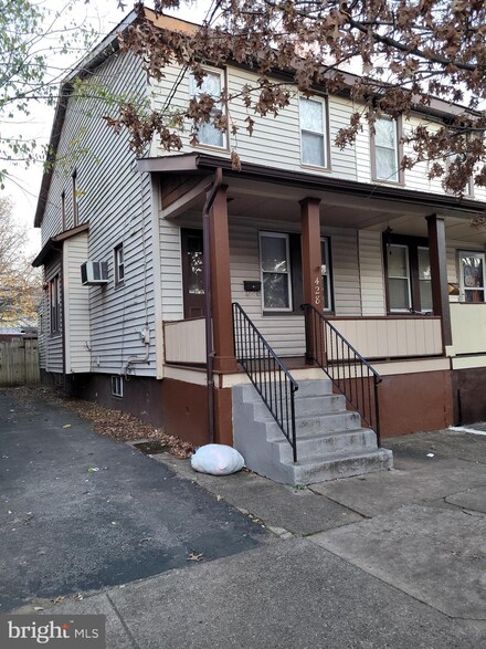 428 Cleveland Ave, Trenton, NJ 08629