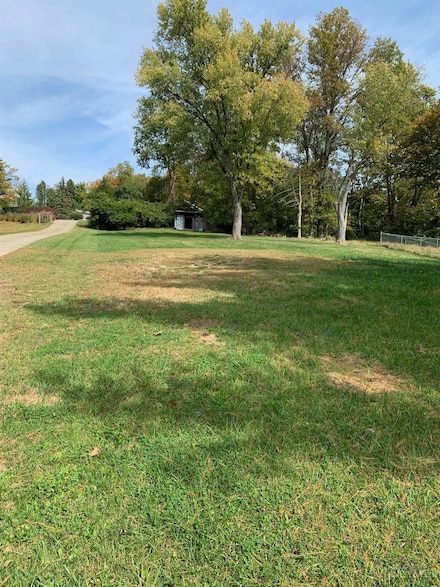 6662 Taylor Rd, Cincinnati, OH 45248