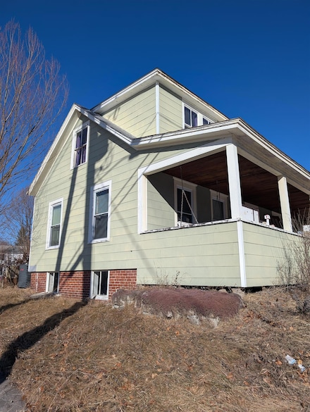 47 W Main St, Hillsborough, NH 03244