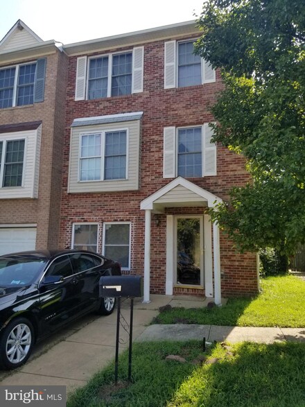 2721 Knox Terrace SE, Washington, DC 20020